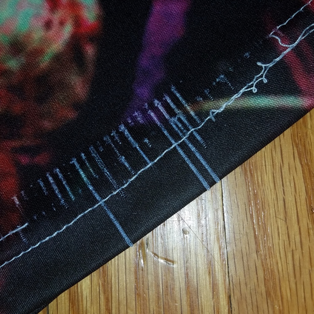 Classic Clothing Brand T-Shirt - XL - Picture 3 of 3